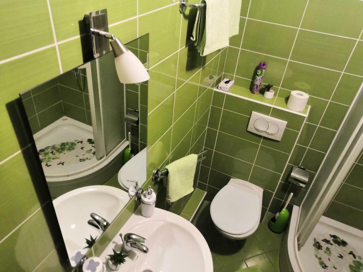Apartman Kiss Osijek Exterior foto